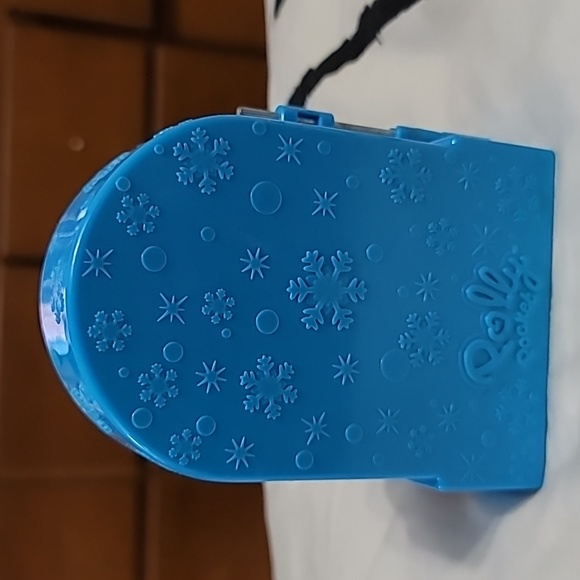 Mattel Polly Pocket Snow Globe Ski Lodge 2017 Incomplete - Picture 8 of 9